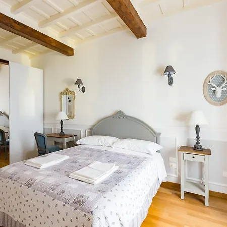 La Maison Des Etoiles Apartment *
